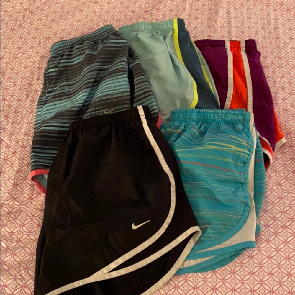 Set of 5 nike shorts